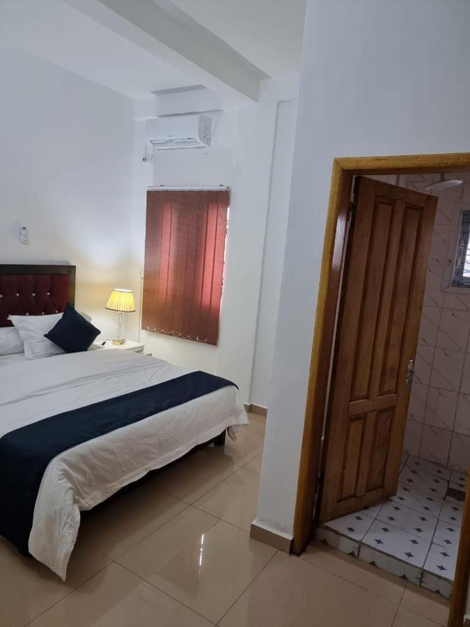 Baobab Lodge Douala Exterior photo